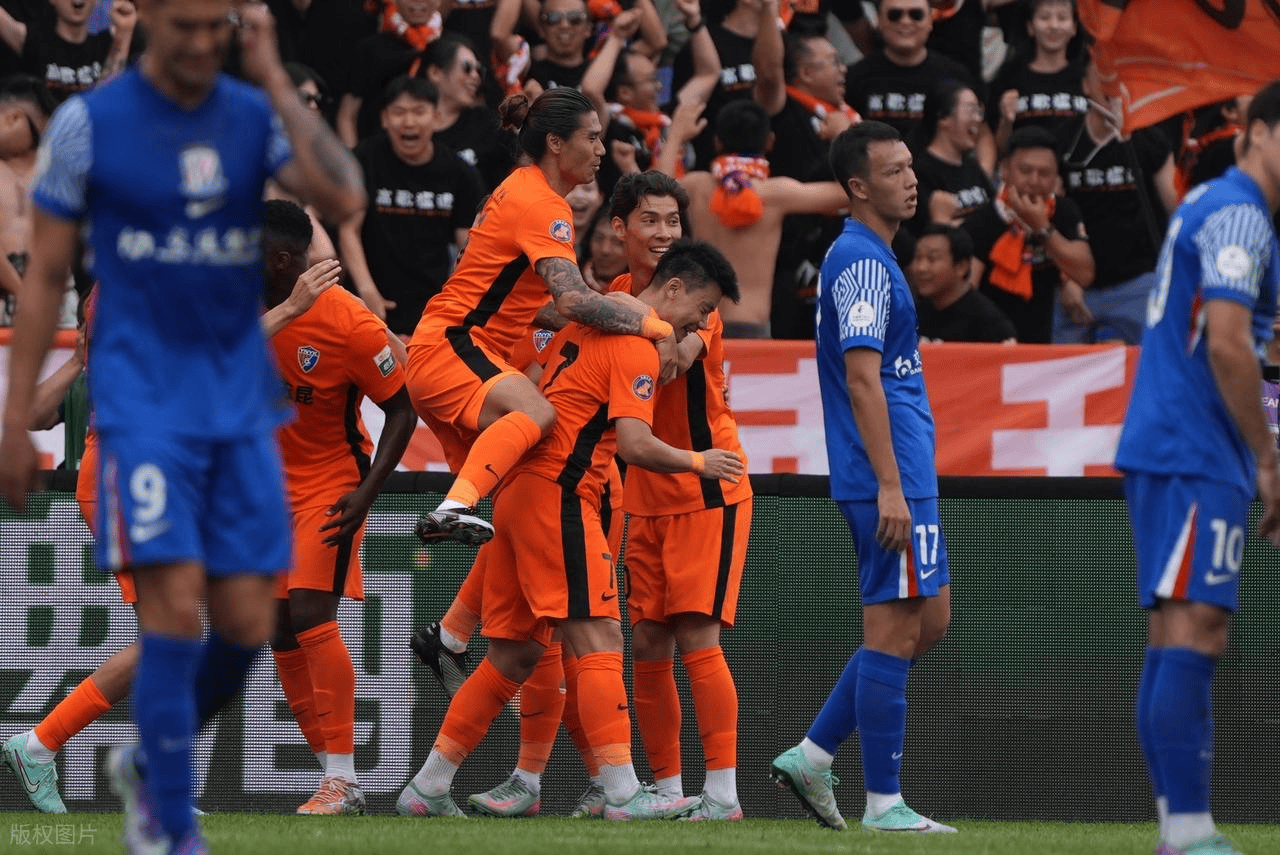 上海申花发布备战花絮,冲刺阶段临场应变,意大利杯任务艰巨,细节决定成败的简单介绍 上海申花发布备战花絮,冲刺阶段临场应变,意大利杯任务艰巨,细节决定成败的简单介绍