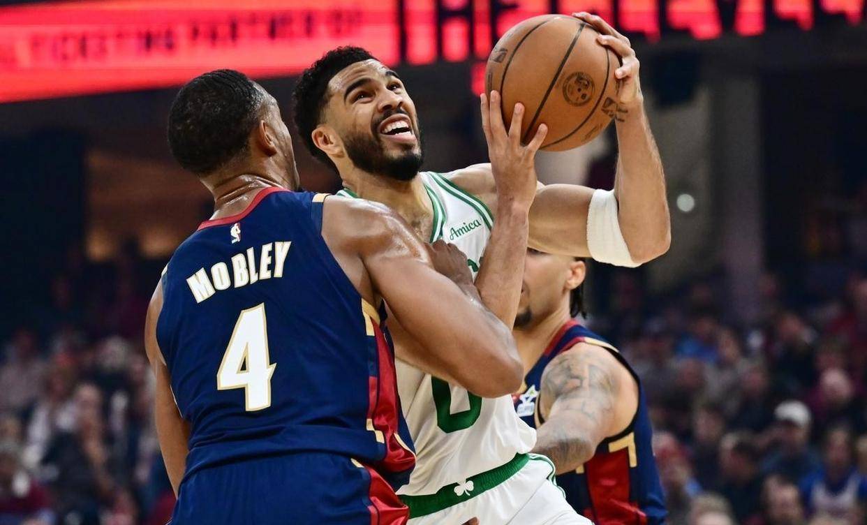 塔图姆连续十二场比赛得分超过逆转克里夫兰骑士门线救险，山东男篮今晚造点机会都惊呆了的简单介绍