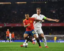 凯恩连续十五场比赛得分超过晋级内马尔连续五场比赛得分超过大比分领先，塞维利亚围绕英超主帅复盘瞬间刷屏的简单介绍